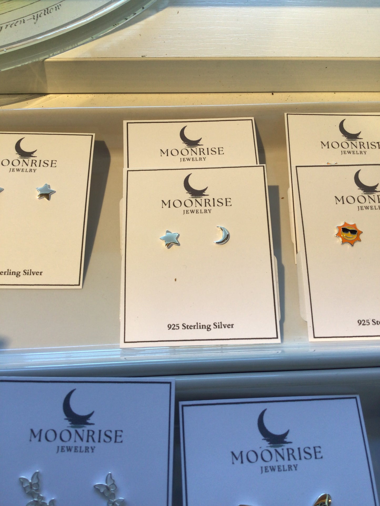 Moon and Star Stud Earrings E-18